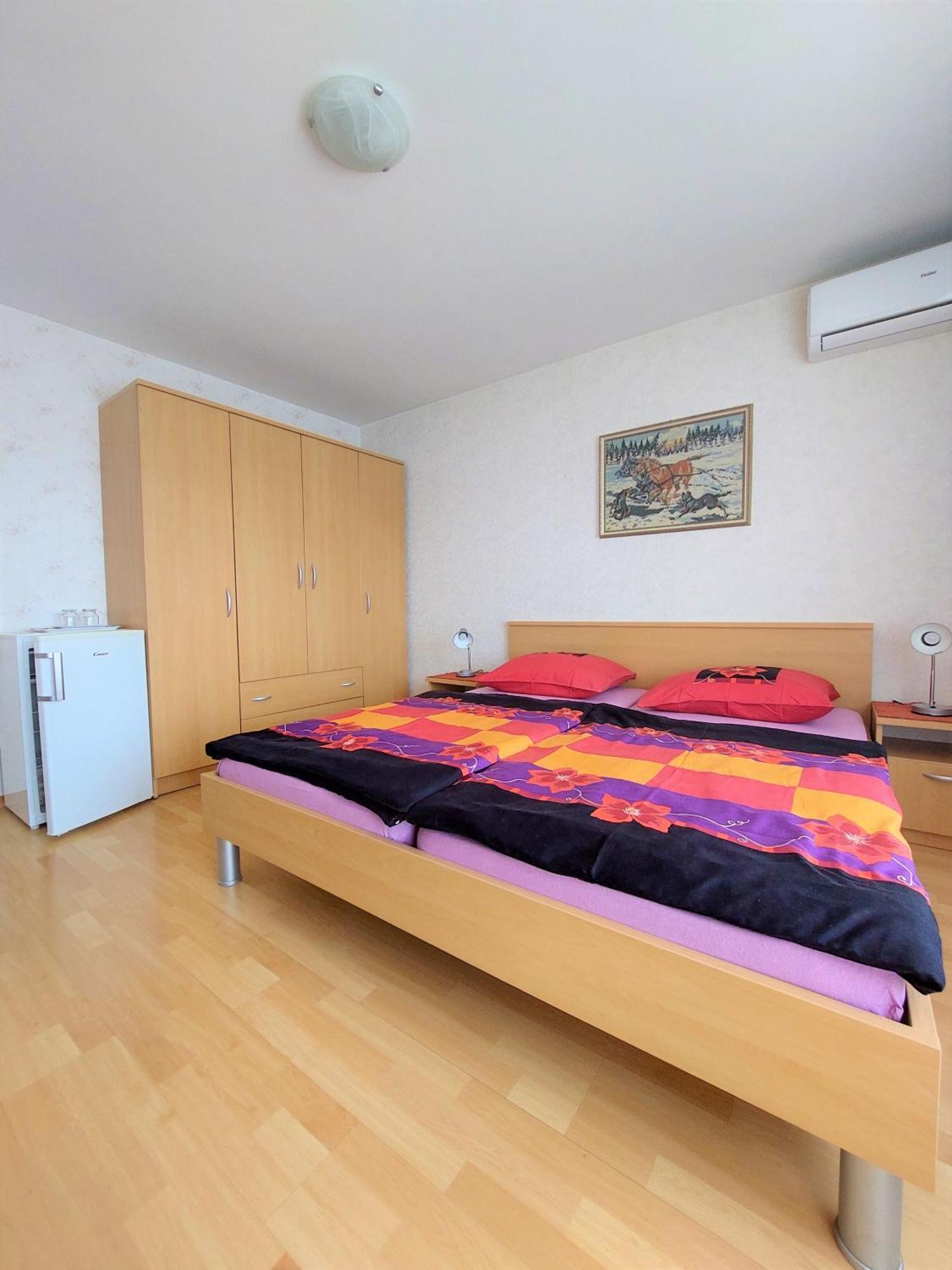 Sobe Crikvenica 29926 - Mileva Hotel Kamer foto